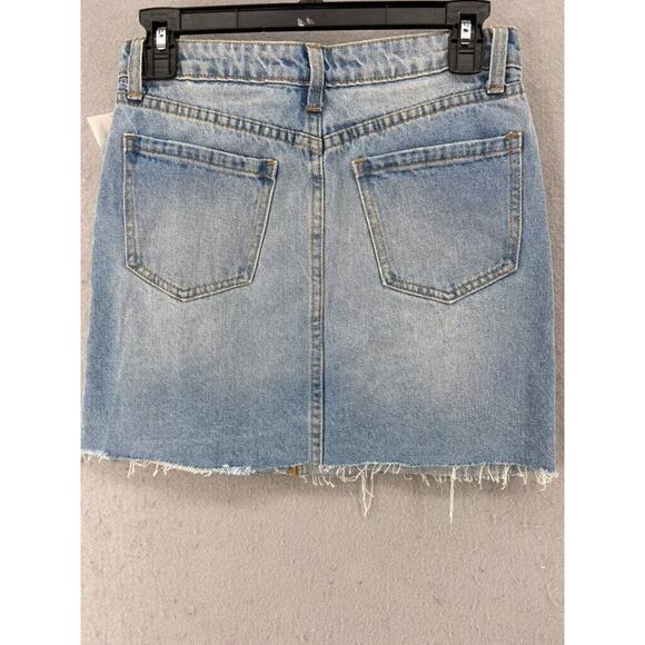 Abound Denim Skirt Womens Sz 26 Mini Jean Light‎ Wash Raw Distressed Hem Pockets - Picture 6 of 9